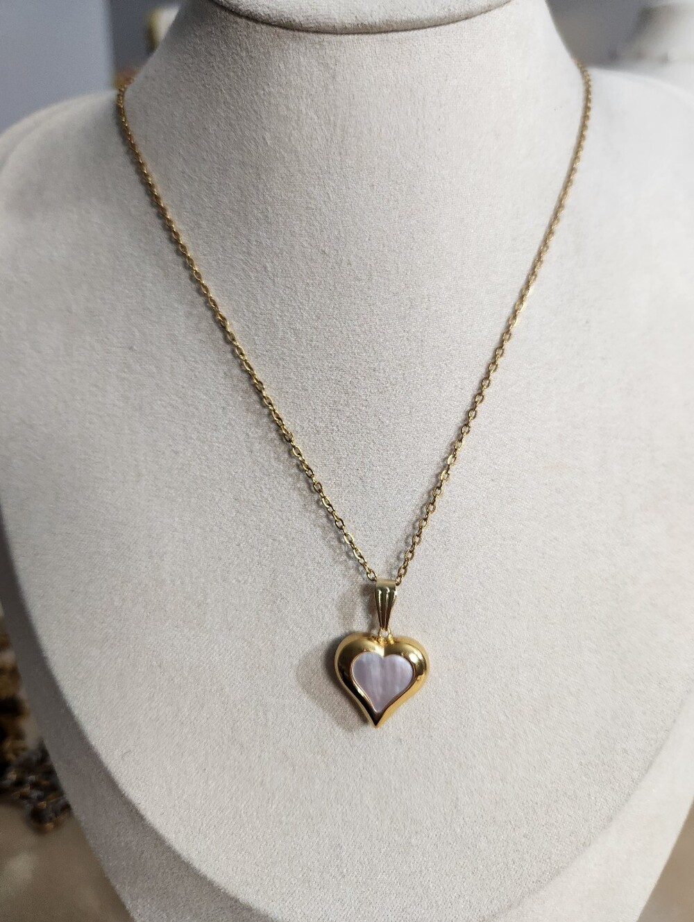 Mother Of Pearl Heart Pendant Necklace